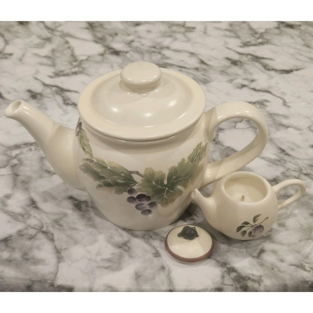 Vintage Pfaltzgraff Jamberry Teapot‎ & Teapot Candle – Stoneware Grape Pattern